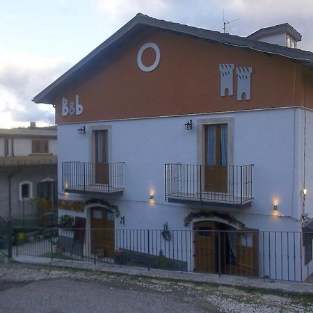 Le Antiche Torri Bed and Breakfast Pescasseroli Eksteriør billede