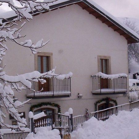 Le Antiche Torri Bed and Breakfast Pescasseroli Eksteriør billede