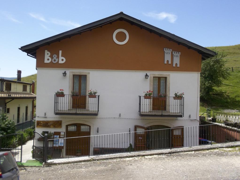 Le Antiche Torri Bed and Breakfast Pescasseroli Eksteriør billede
