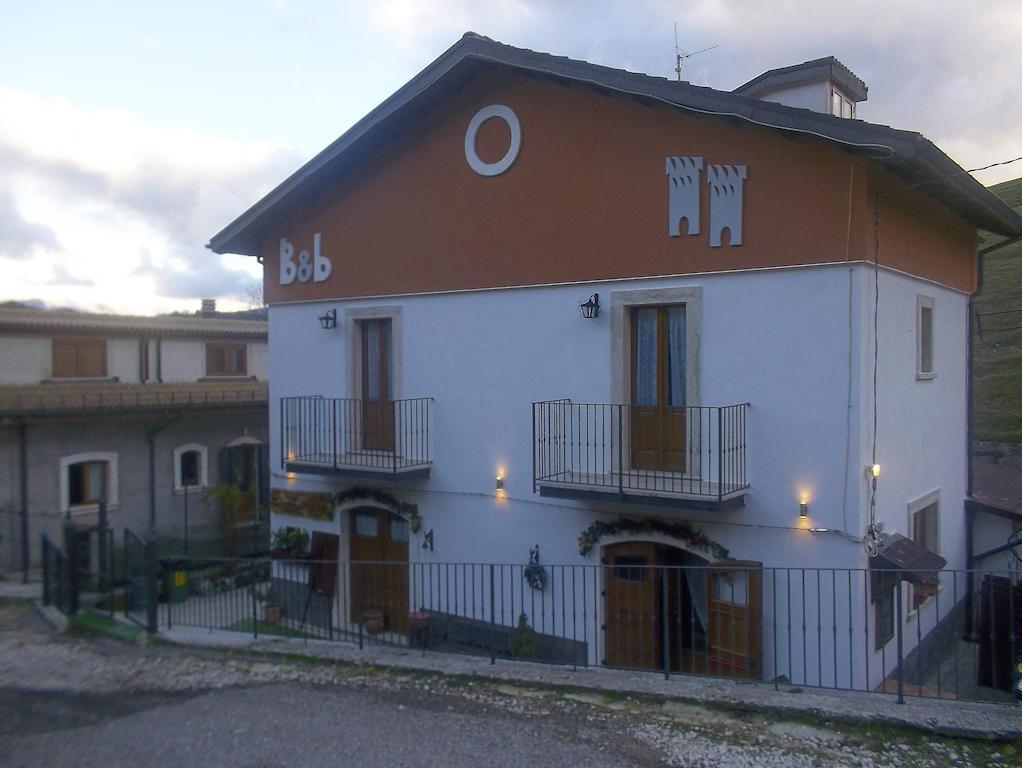 Le Antiche Torri Bed and Breakfast Pescasseroli Eksteriør billede
