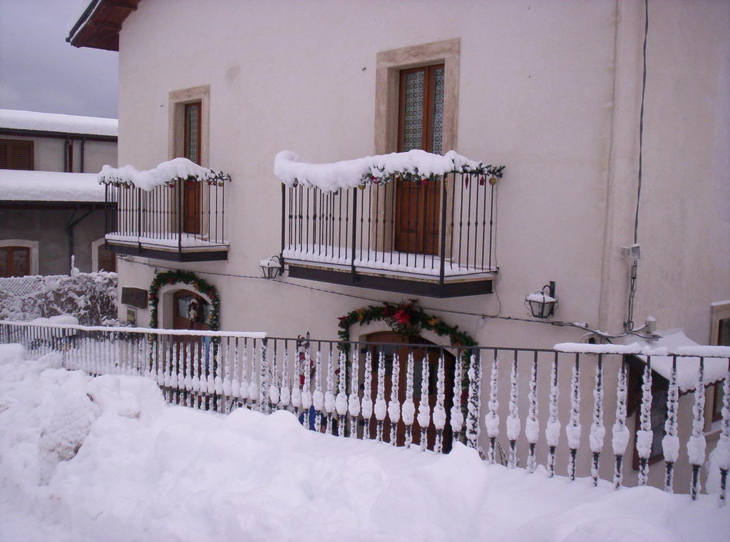 Le Antiche Torri Bed and Breakfast Pescasseroli Eksteriør billede